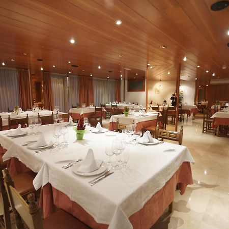 Hotel Folch Sant Julià de Lòria Zewnętrze zdjęcie