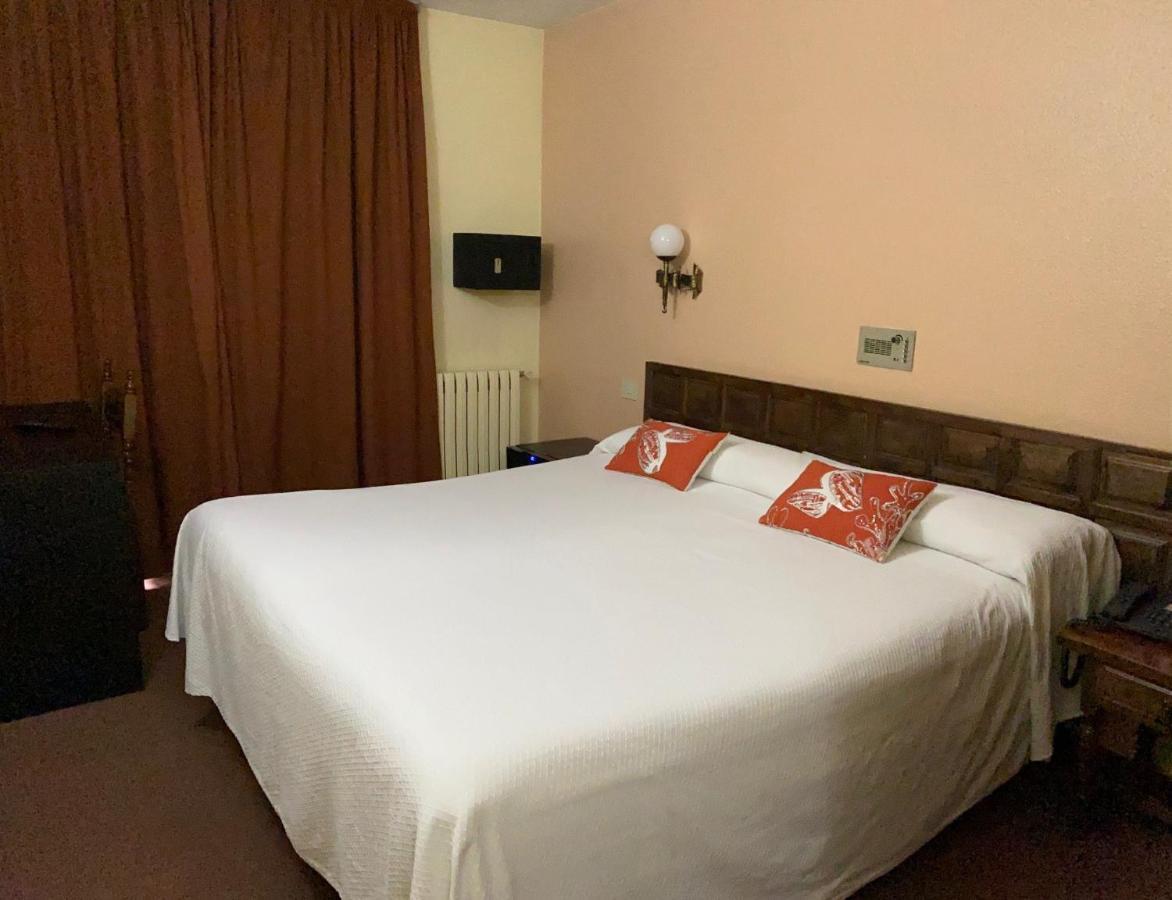 Hotel Folch Sant Julià de Lòria Pokój zdjęcie