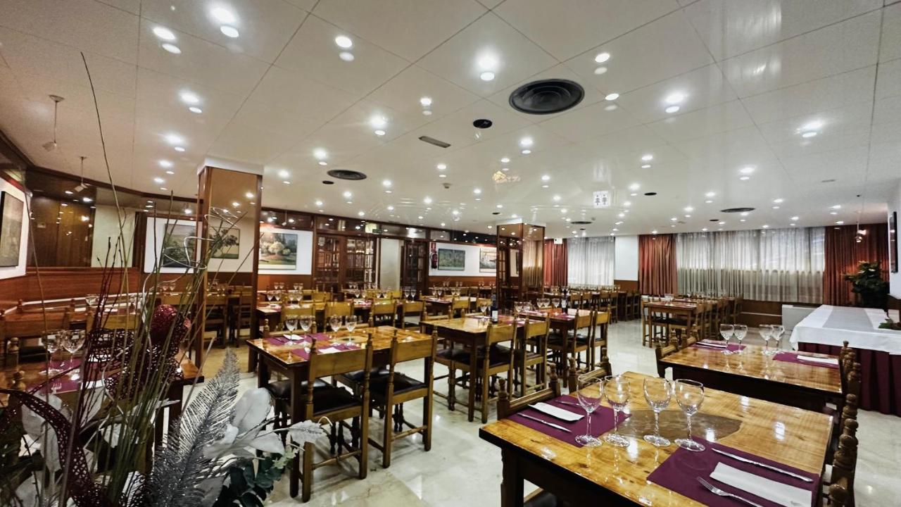 Hotel Folch Sant Julià de Lòria Zewnętrze zdjęcie