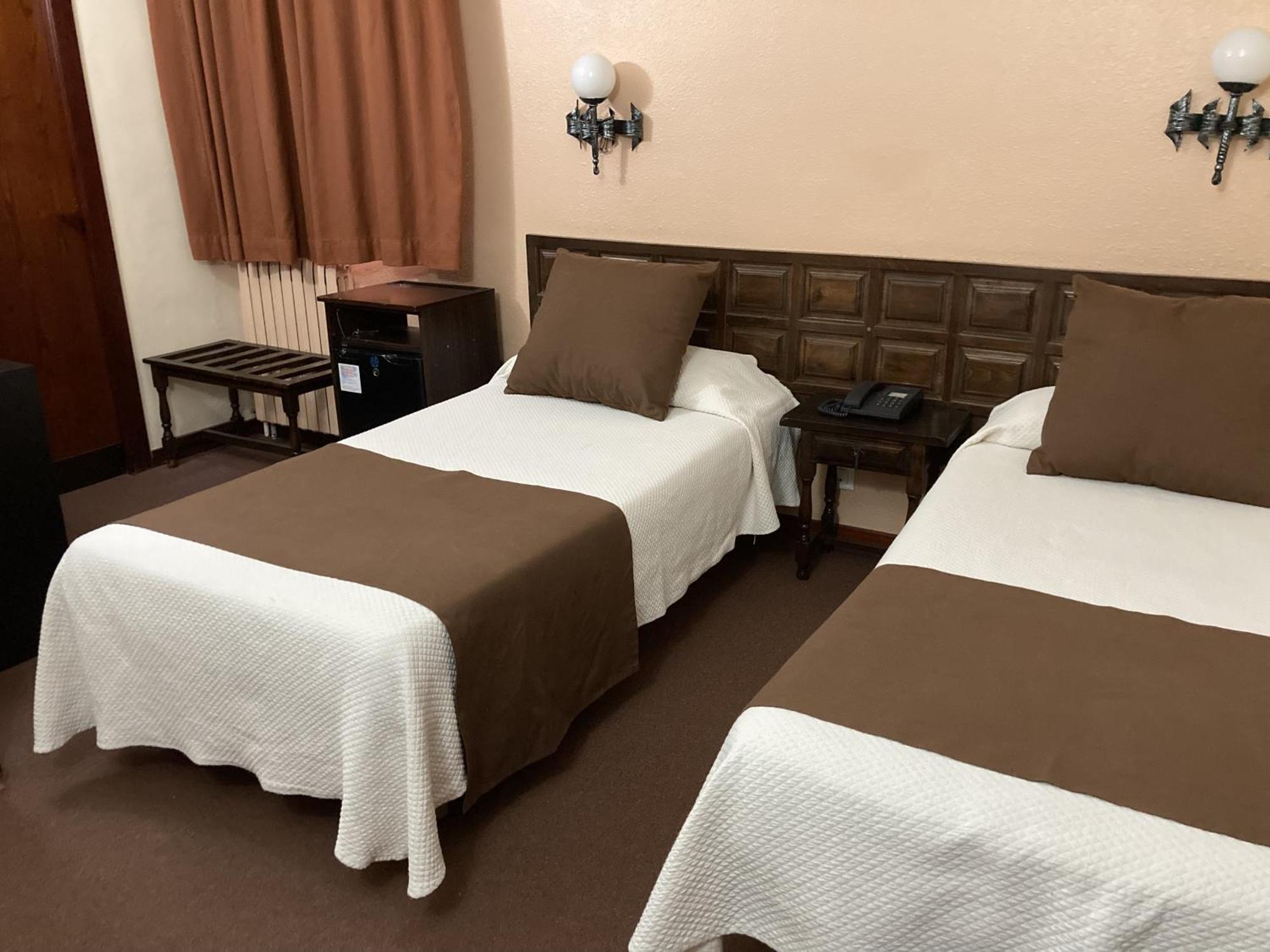 Hotel Folch Sant Julià de Lòria Zewnętrze zdjęcie