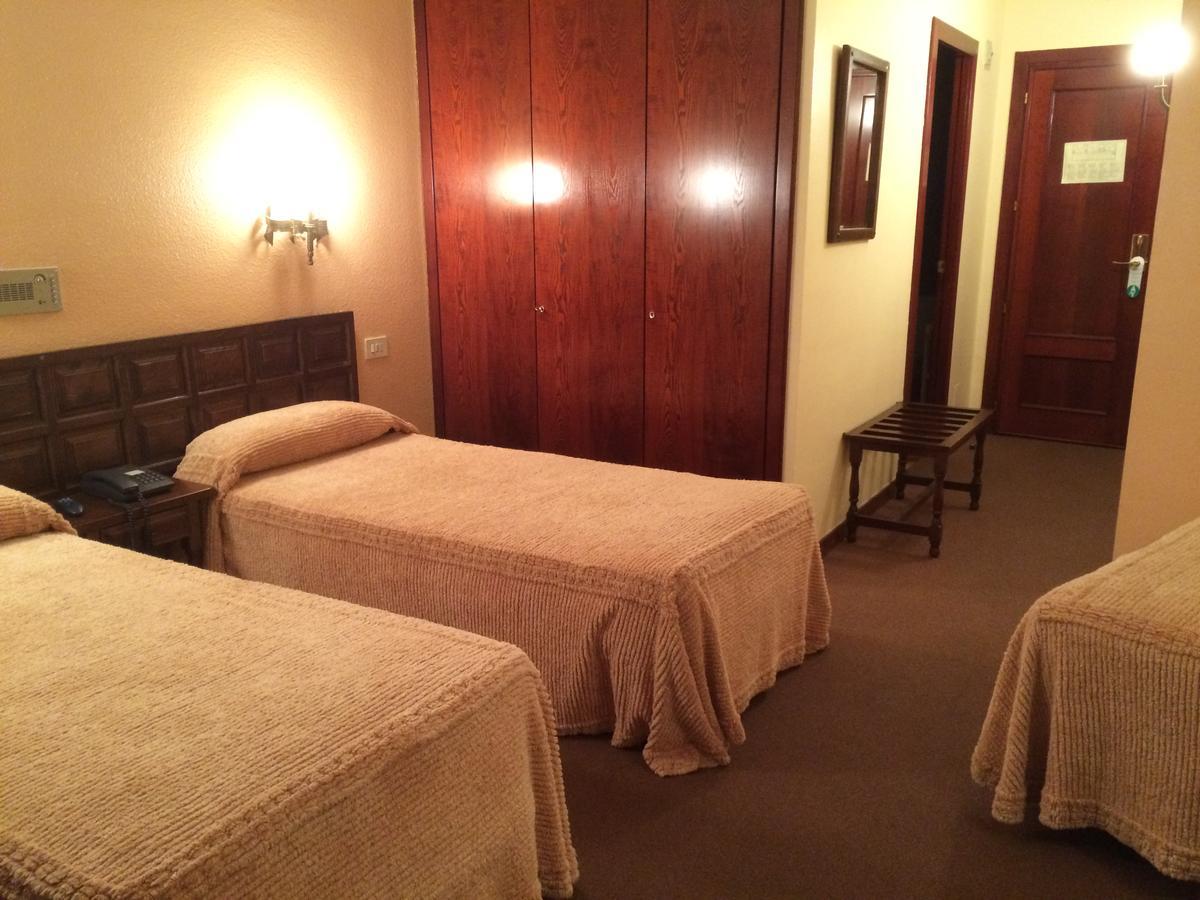 Hotel Folch Sant Julià de Lòria Zewnętrze zdjęcie