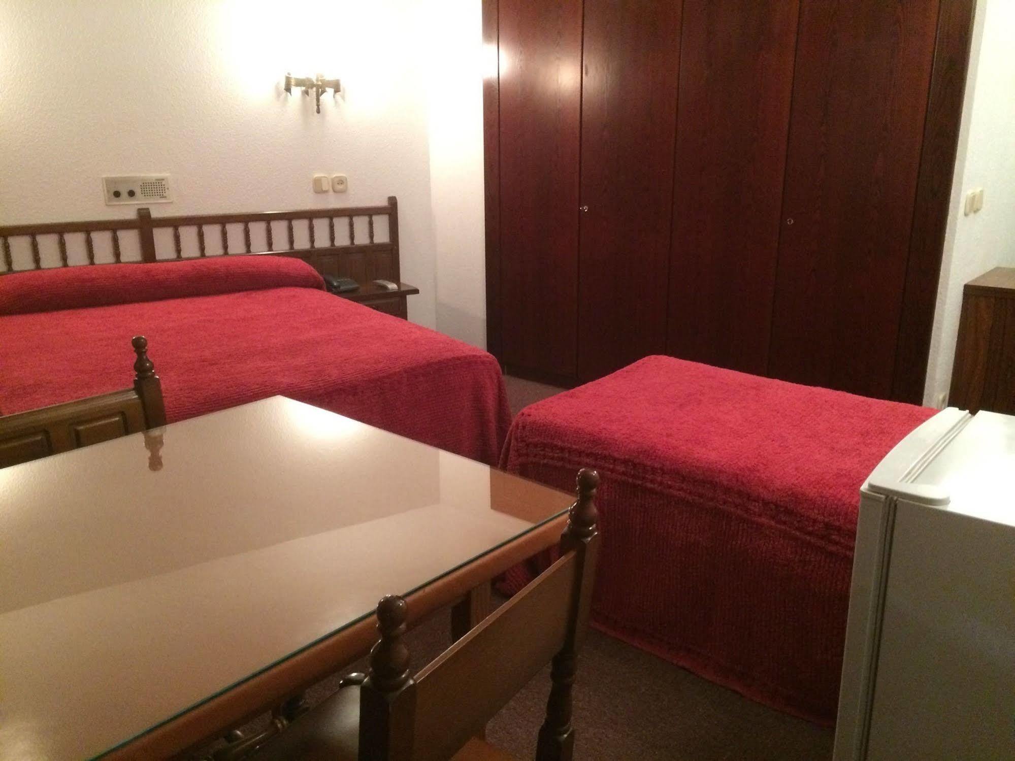 Hotel Folch Sant Julià de Lòria Zewnętrze zdjęcie