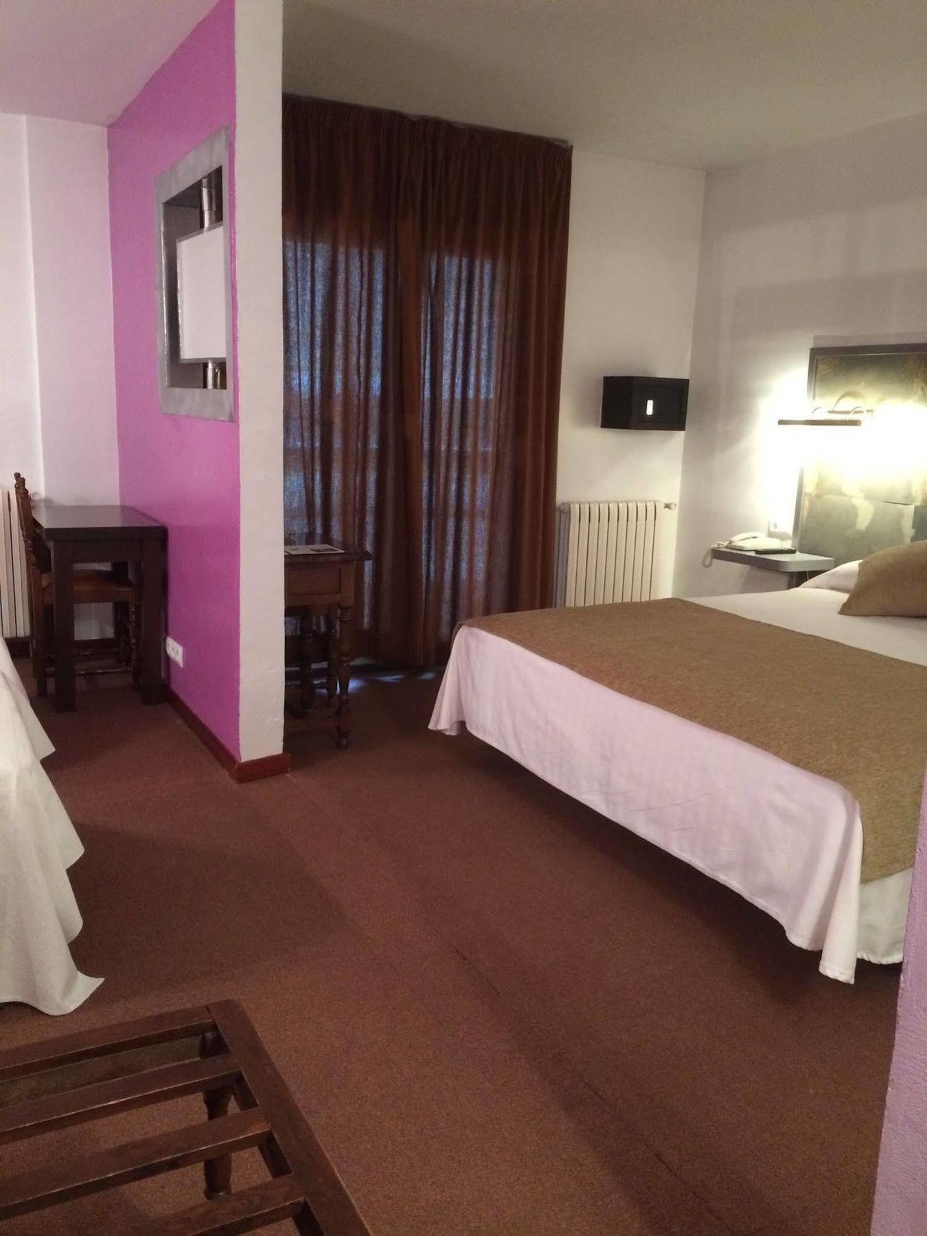 Hotel Folch Sant Julià de Lòria Zewnętrze zdjęcie