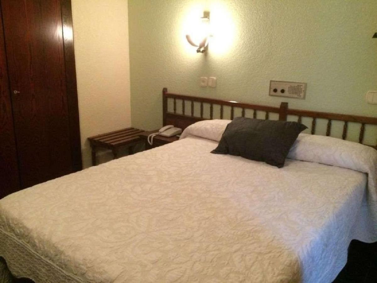 Hotel Folch Sant Julià de Lòria Zewnętrze zdjęcie